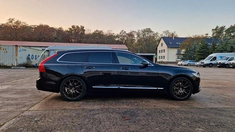 Gebraucht Volvo V90 Inscription 235 PS (172 kW) 2016 Schwarz Kombi