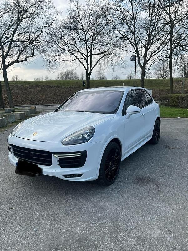 Gebraucht Porsche Cayenne GTS Chrono 441 PS (324 kW) 2015 Weiß SUV