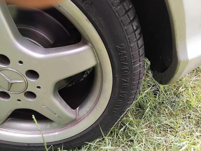 Grau Gebraucht 2001 Mercedes C230 Coupé | 4.000 € (Teuer) - Bild 1/4