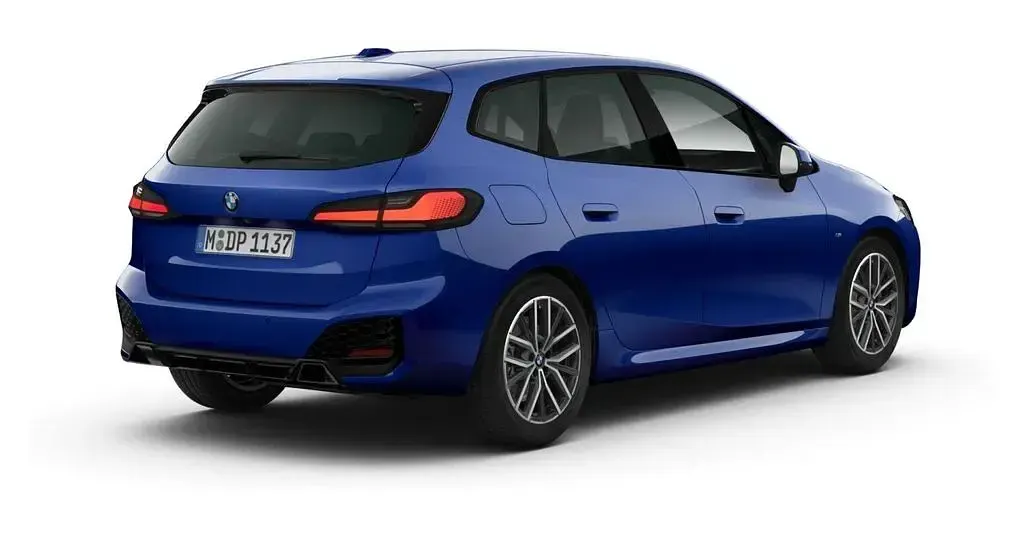 Gebraucht BMW 220 Active Tourer M Sport 156 PS (114 kW) 2023 Blau Van / Kleinbus