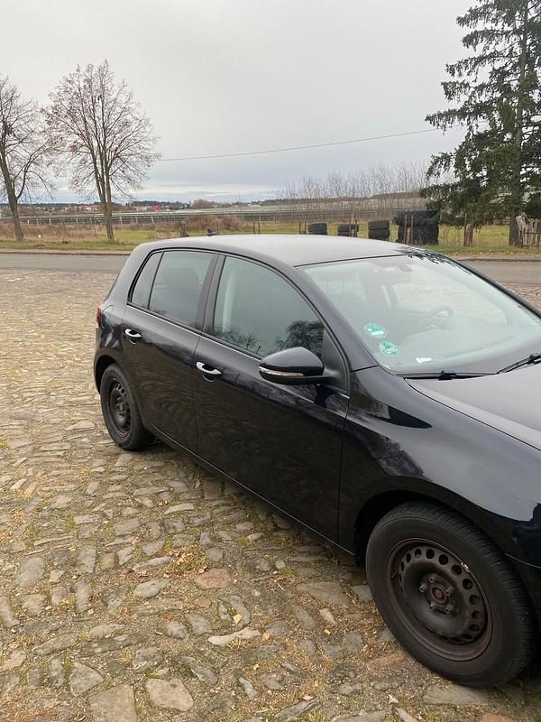 Gebraucht VW Golf VI Highline 122 PS (89 kW) 2010 Schwarz Kleinwagen