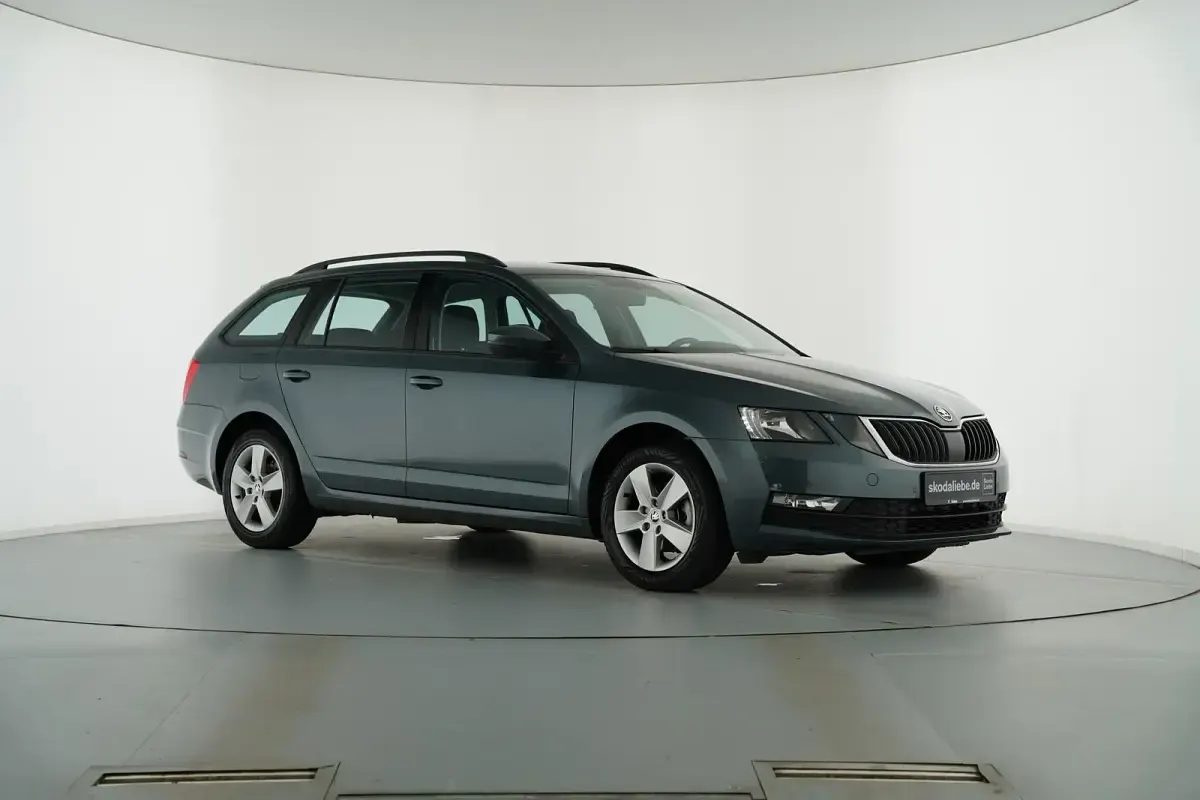 Gebraucht Skoda Octavia 150 PS (110 kW) 2017 Quarzgrau metallic Kombi