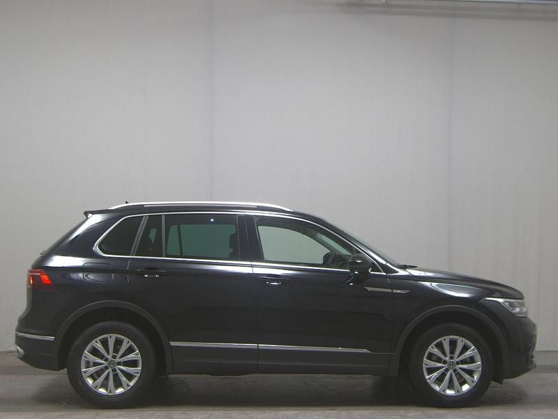 Gebraucht VW Tiguan Elegance 150 PS (110 kW) 2024 Schwarz SUV