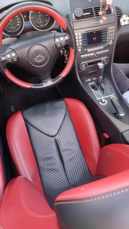 Schwarz Gebraucht 2006 Mercedes SLK350 Cabrio | 12.800 € (Fairer Preis) - Bild 1/4
