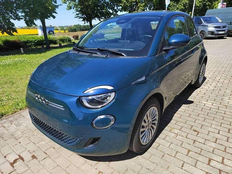 Ozean grün Gebraucht 2022 Fiat 500e Action Kleinwagen | 16.500 € (Fairer Preis) - Bild 1/4