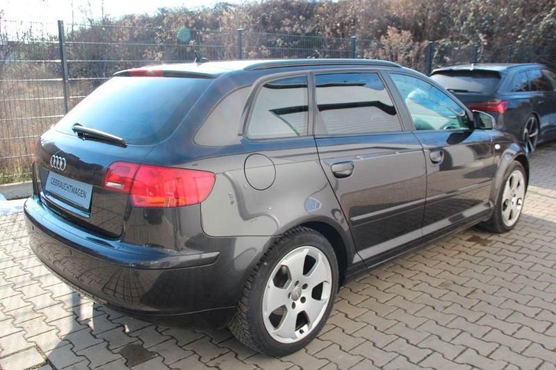 Gebraucht Audi A3 Ambition 140 PS (102 kW) 2005 Grau Kleinwagen