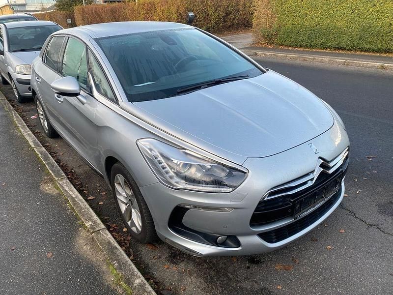 Gebraucht Citroën DS5 Business Class 120 PS (88 kW) 2014 Grau Kleinwagen