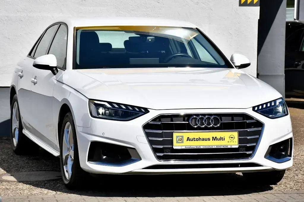 Gebraucht Audi A4 Ambiente 204 PS (150 kW) 2020 Ibisweiss Limousine