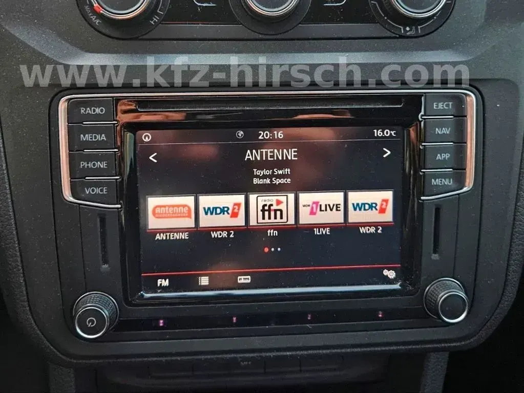 Gebraucht VW Caddy 102 PS (75 kW) 2016 Grau Van / Kleinbus