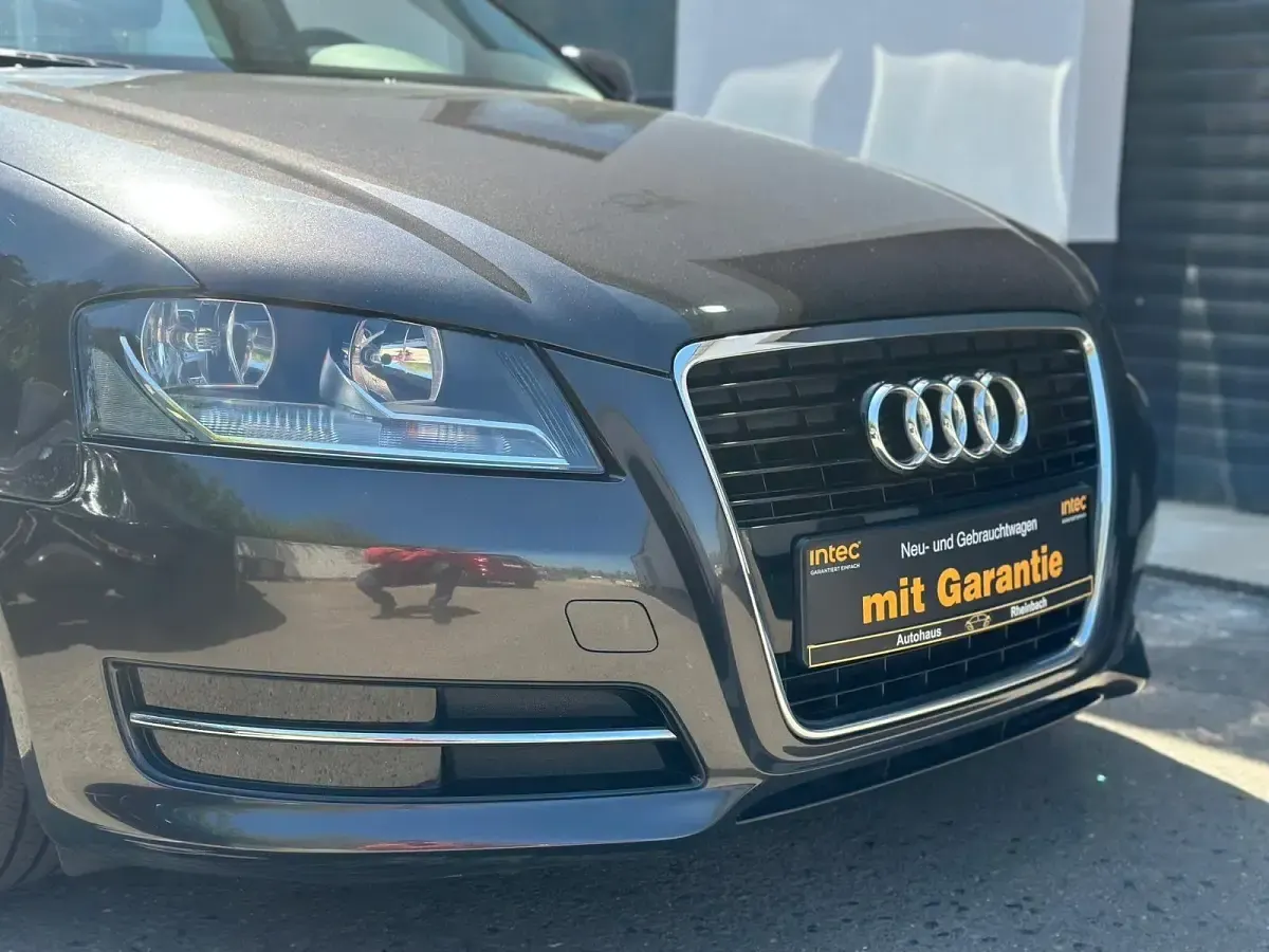 Używany Audi A3 Attraction 105 KM (77 kW) 2010 Szary Hatchback