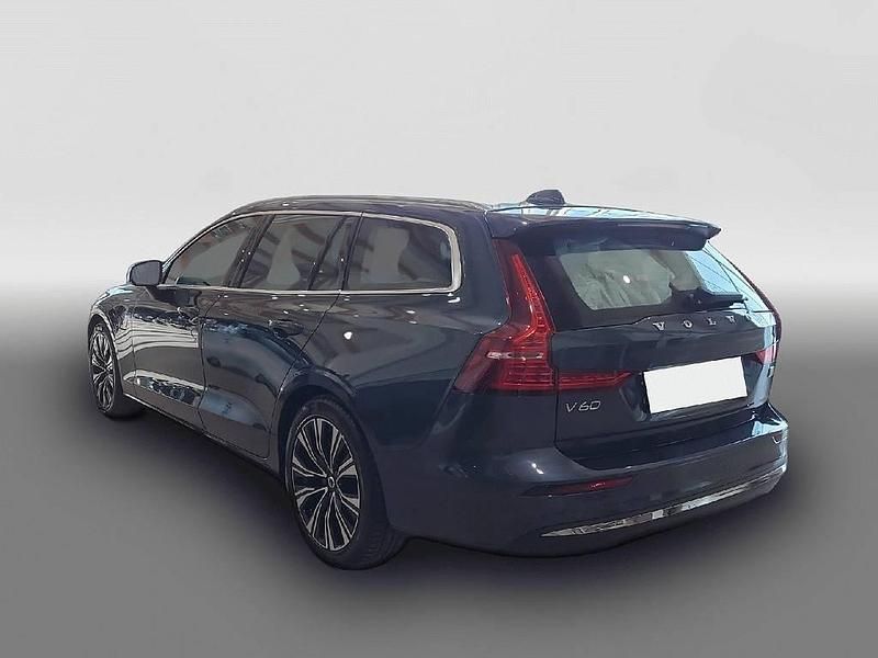 Gebraucht Volvo V60 Plus 455 PS (334 kW) 2023 Blau Kombi