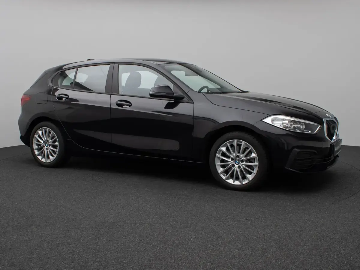 Gebraucht BMW 120 Advantage 190 PS (139 kW) 2021 Schwarz Kleinwagen