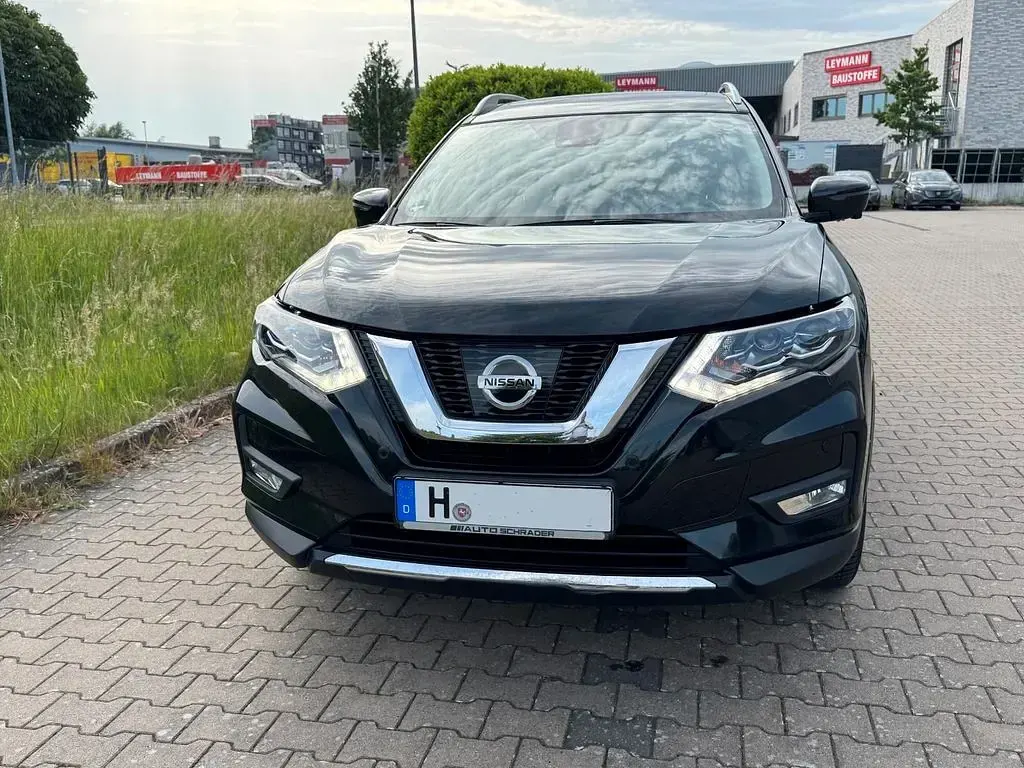 Gebraucht Nissan X-Trail Tekna 131 PS (96 kW) 2018 Schwarz SUV