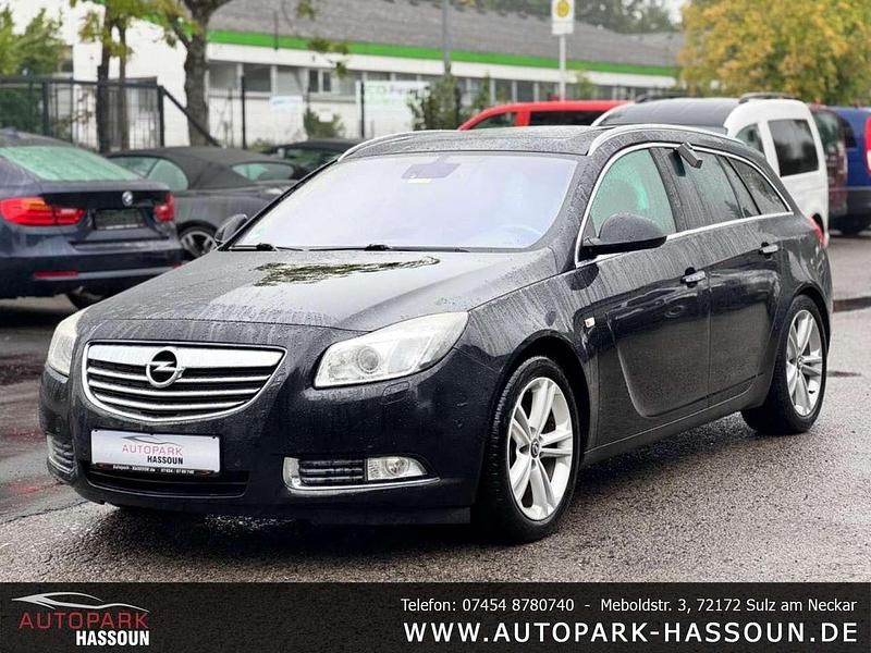 Gebraucht Opel Insignia Innovation 160 PS (117 kW) 2011 Karbonschw graphitschw midnigh Kombi