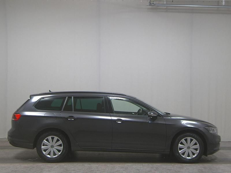Gebraucht VW Passat 150 PS (110 kW) 2020 Grau