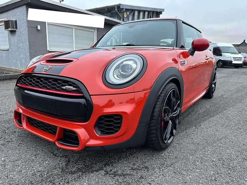 Gebraucht Mini John Cooper Works 231 PS (169 kW) 2020 Orange Kleinwagen