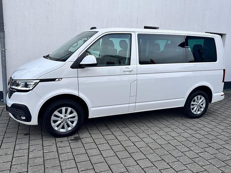 Weiß Gebraucht 2022 VW T6.1 Van | 35.600 € (Guter Preis) - Bild 1/4