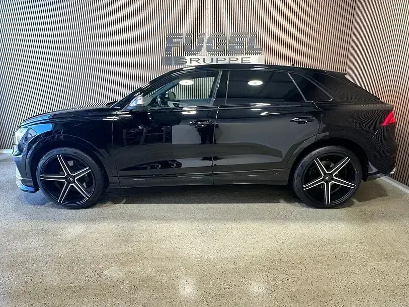 Gebraucht Audi SQ8 Sport 435 PS (319 kW) 2020 Tiefschwarz SUV