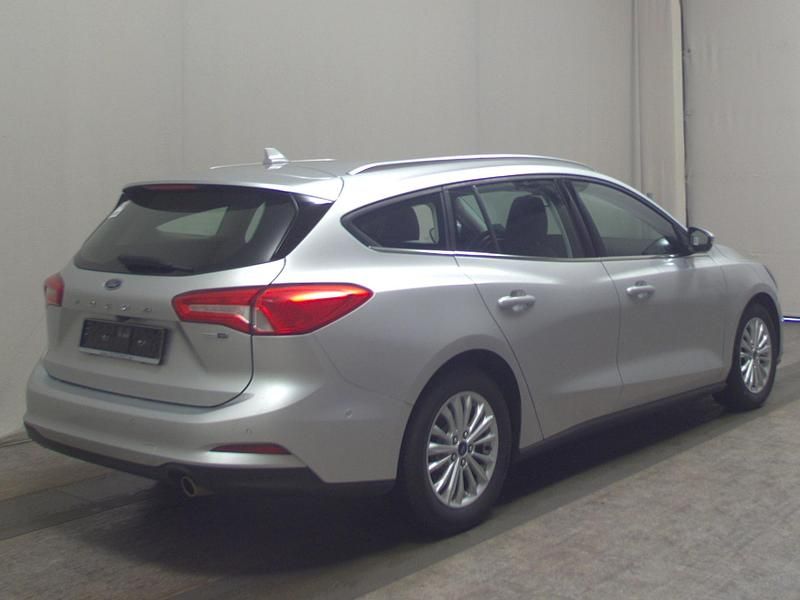 Gebraucht Ford Focus Titanium 125 PS (91 kW) 2021 Polarsilber metallic Kombi