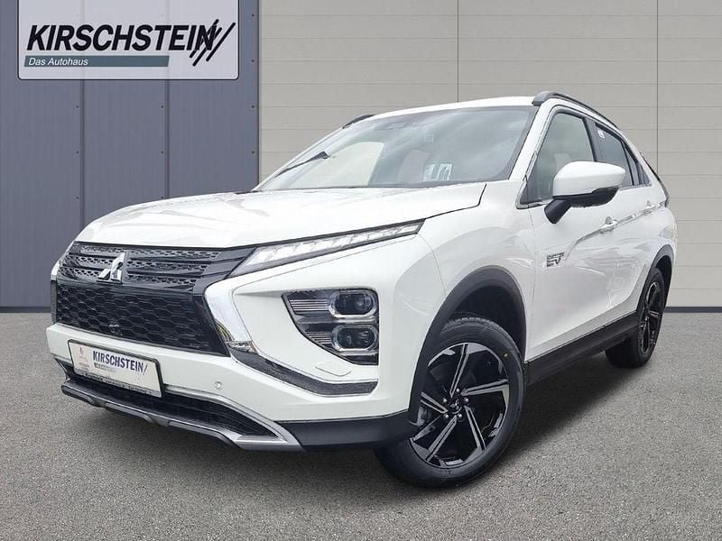 Weiß Gebraucht 2021 Mitsubishi Eclipse Cross Edition SUV | 20.990 € (Guter Preis) - Bild 1/3