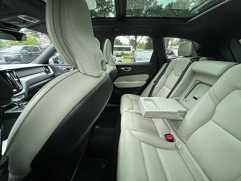 Gebraucht Volvo XC60 190 PS (139 kW) 2017 Schwarz SUV