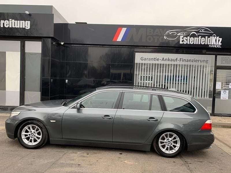 Gebraucht BMW 525 Performance 177 PS (130 kW) 2006 Grau Kombi