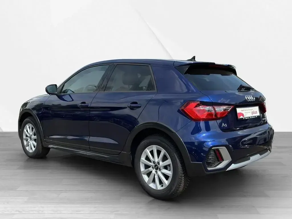 Gebraucht Audi A1 Sport 116 PS (85 kW) 2024 Navarrablau metallic SUV