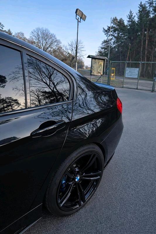 Gebraucht BMW 335 Performance 306 PS (225 kW) 2012 Schwarz Limousine