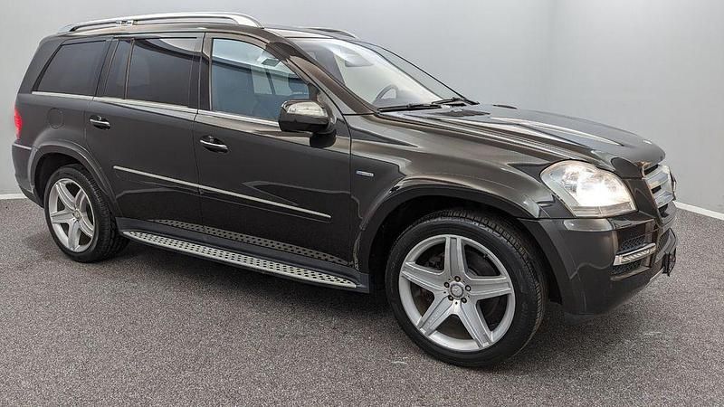Gebraucht Mercedes GL350 AMG line 211 PS (155 kW) 2010 Braun SUV