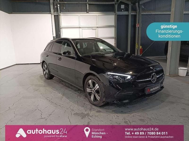 Schwarz Gebraucht 2023 Mercedes C300e Avantgarde Kombi | 36.550 € (Guter Preis) - Bild 1/4