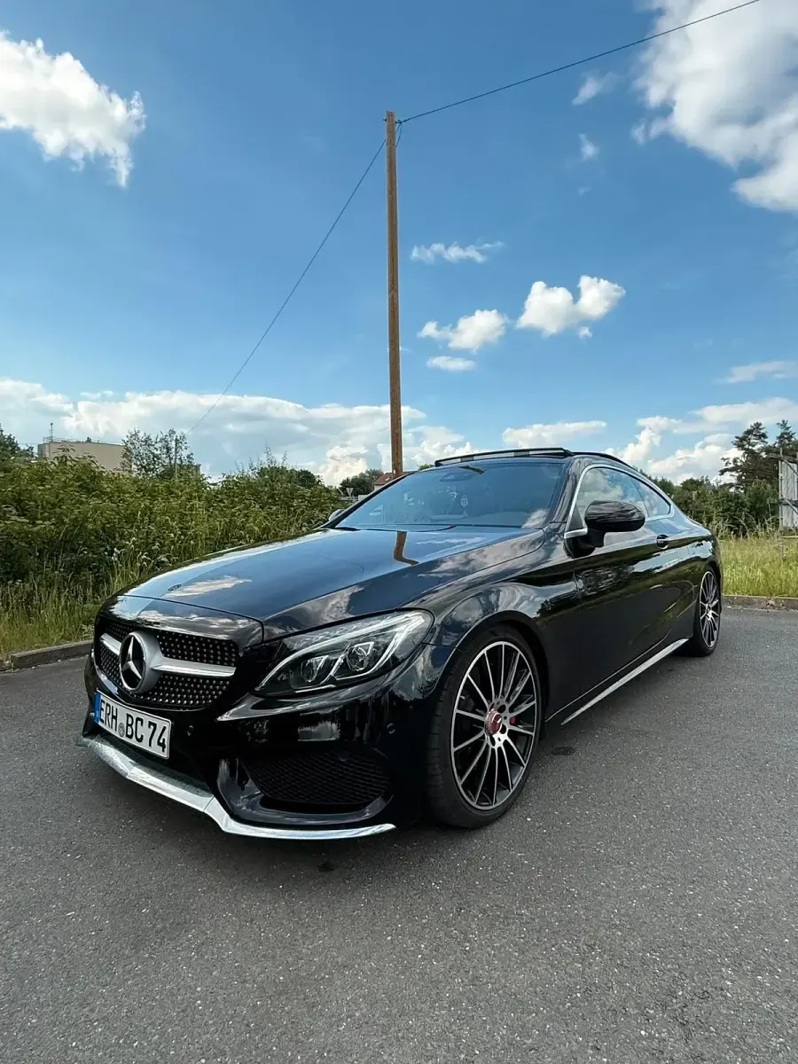 Gebraucht Mercedes C300 AMG 245 PS (180 kW) 2016 Schwarz Coupé