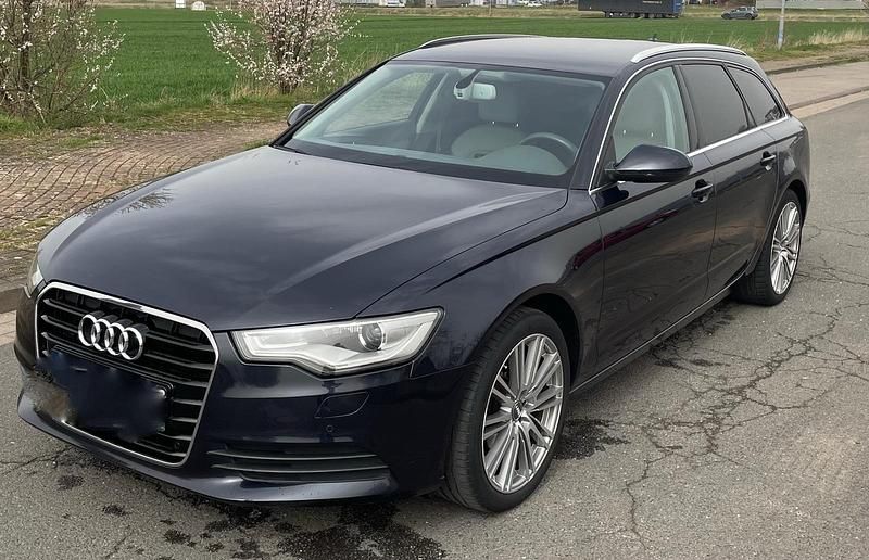 Blau Gebraucht 2013 Audi A6 Kombi | 13.300 € (Etwas zu teuer) - Bild 1/4