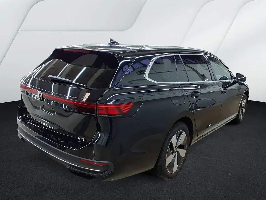 Gebraucht VW Passat Business 150 PS (110 kW) 2025 Grenadillschwarz Kombi