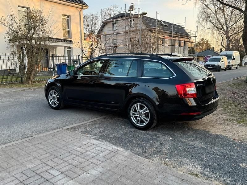 Gebraucht Skoda Octavia Style 150 PS (110 kW) 2017 Schwarz Kombi