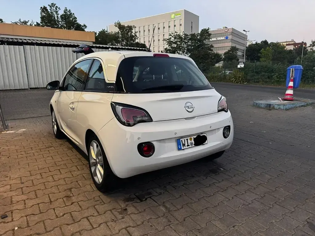 Gebraucht Opel Adam 87 PS (63 kW) 2017 Weiß Kleinwagen