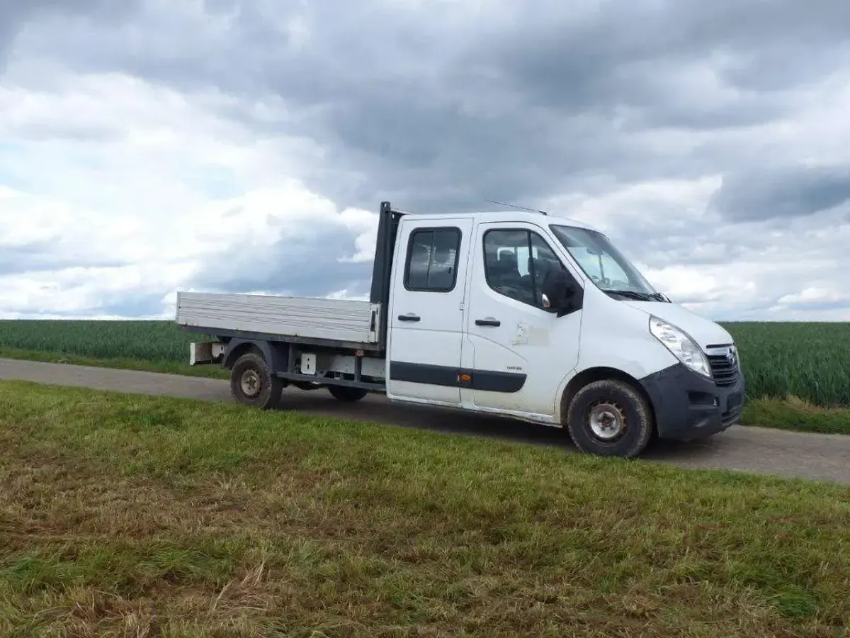 Gebraucht Opel Movano 125 PS (91 kW) 2011 Van / Kleinbus