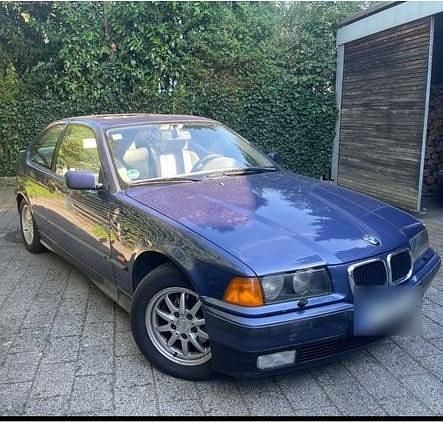 Blau Gebraucht 1997 BMW 316 Limousine | 1.900 € - Bild 1/4