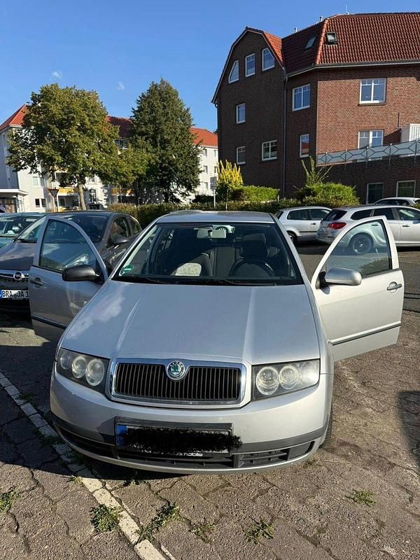 Silber Gebraucht 2004 Skoda Fabia Kombi | 650 € (Fairer Preis) - Bild 1/4