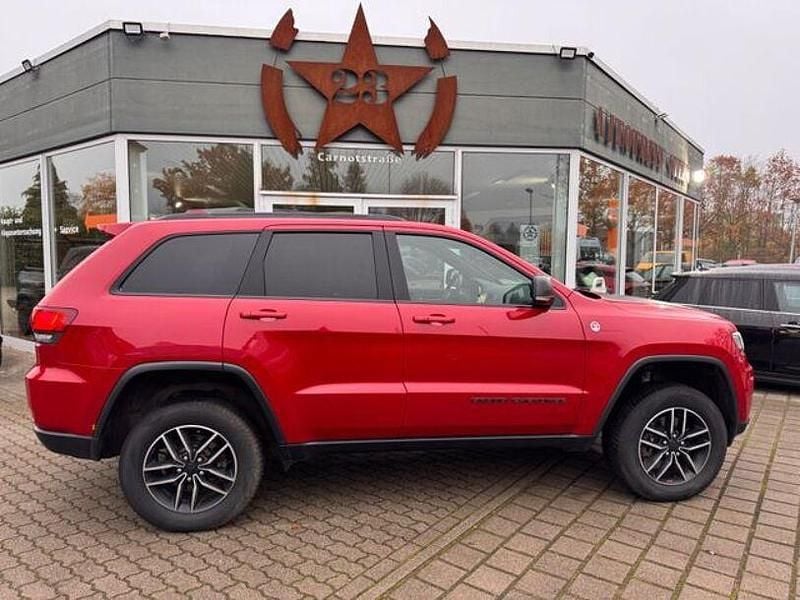 Rot Gebraucht 2020 Jeep Grand Cherokee SUV | 27.950 € (Fairer Preis) - Bild 1/4