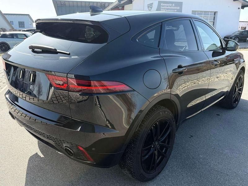 Second-hand Jaguar E-Pace R-Dynamic 179 CP (131 kW) 2020 Negru SUV