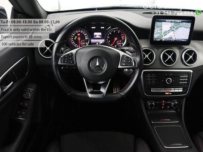 Gebraucht Mercedes CLA180 Shooting Brake AMG 122 PS (89 kW) 2018 Blau Kombi