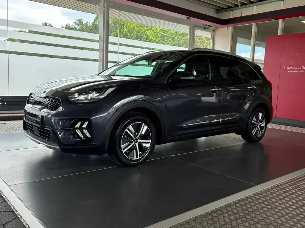 Gebraucht Kia Niro Spirit 105 PS (77 kW) 2020 Grau SUV