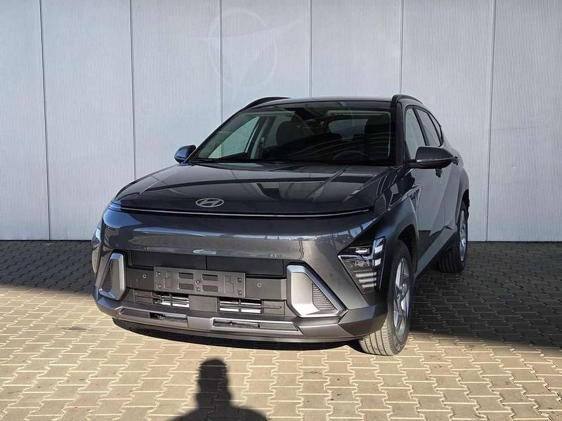 Ecotronic grey metallic Neu 2025 Hyundai Kona Prime SUV | 30.330 € (Fairer Preis) - Bild 1/4