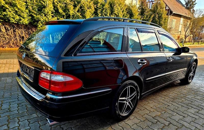 Gebraucht Mercedes E350 272 PS (200 kW) 2006 Schwarz Kombi