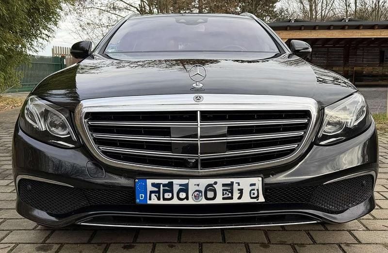 Gebraucht Mercedes E400 340 PS (250 kW) 2019 Schwarz Kombi