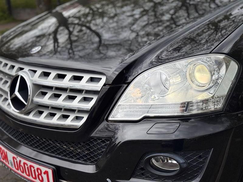 Gebraucht Mercedes ML350 224 PS (164 kW) 2009 Schwarz SUV
