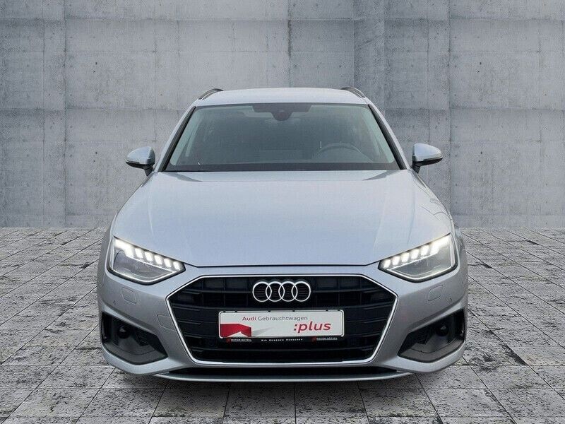 Gebraucht Audi A4 Ambiente 136 PS (100 kW) 2023 Florettsilber metallic Kombi