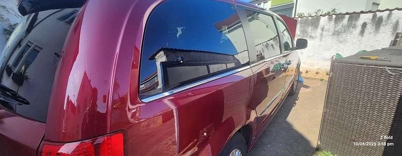 Gebraucht Chrysler Town & Country 287 PS (211 kW) 2012 Rot Van / Kleinbus