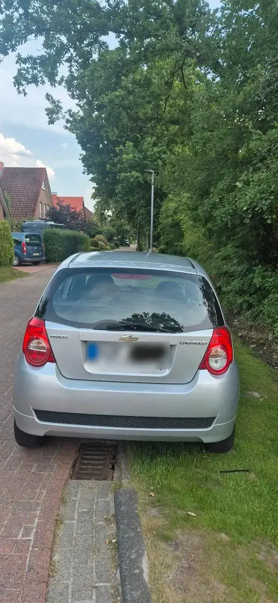 Gebraucht Chevrolet Aveo 84 PS (61 kW) 2009 Grau Kleinwagen