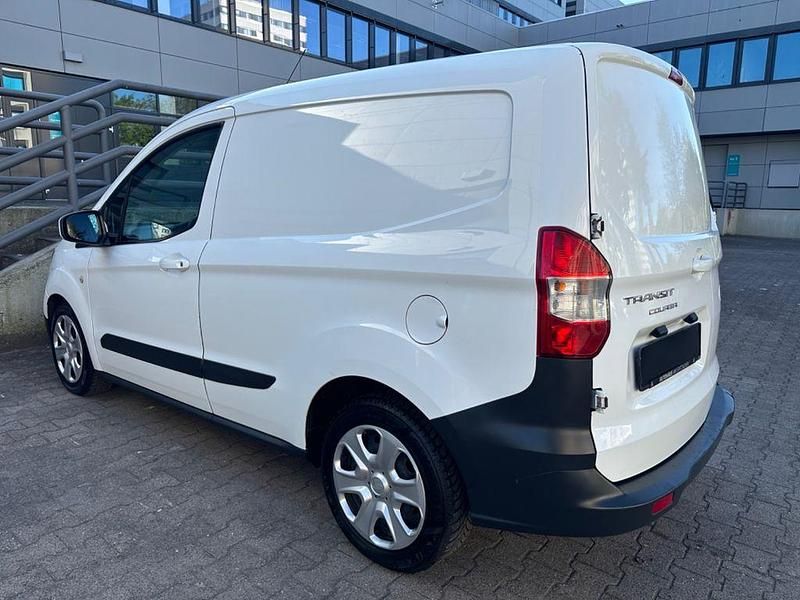 Usado Ford Transit 95 HP (69 kW) 2017 Branco Monovolume